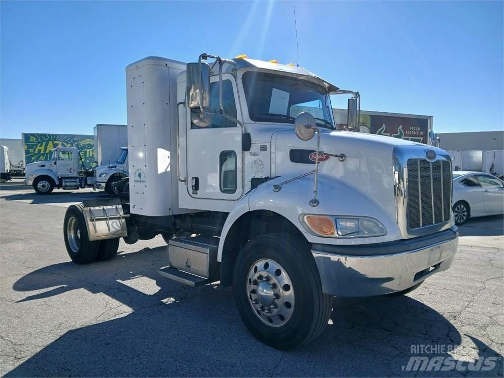 Peterbilt 337 Camiones tractor