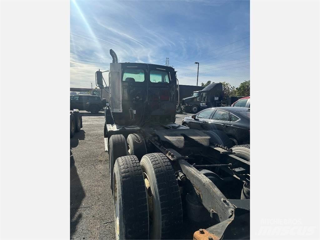 Sterling A9500 Camiones tractor