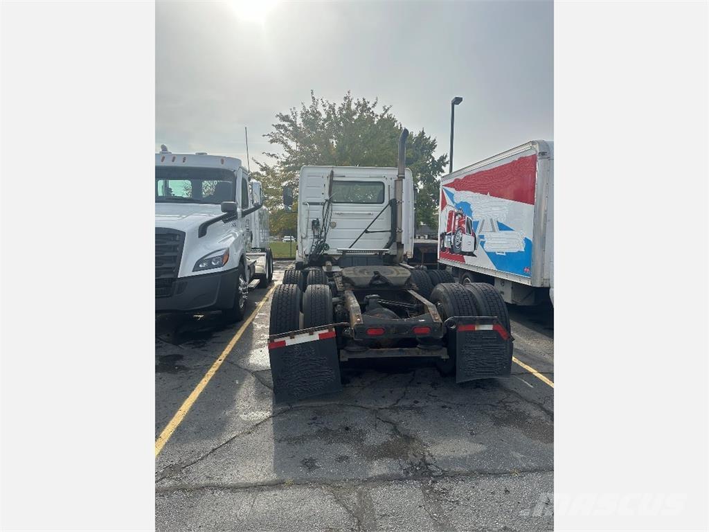 Volvo VNL Camiones tractor