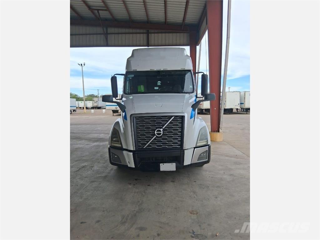 Volvo VNL64T760 Camiones tractor