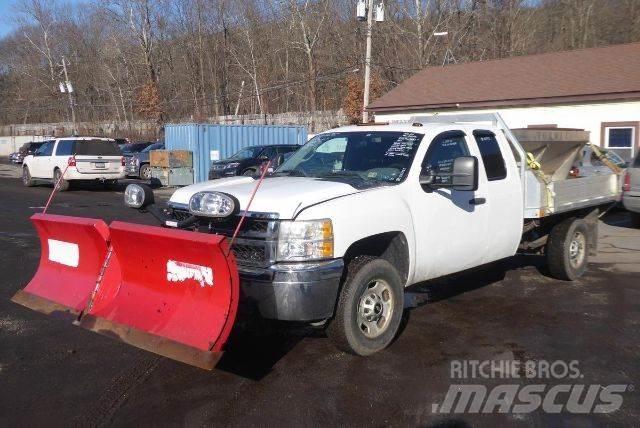 Chevrolet 2500HD Caja abierta/laterales abatibles