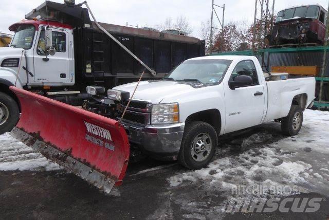 Chevrolet 2500HD Caja abierta/laterales abatibles