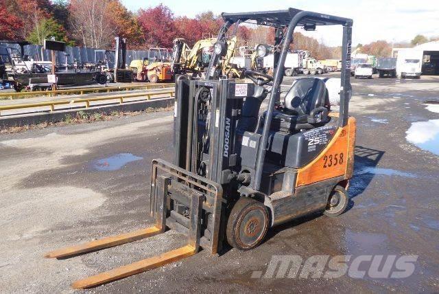 Doosan GC25P-5 Montacargas - otros