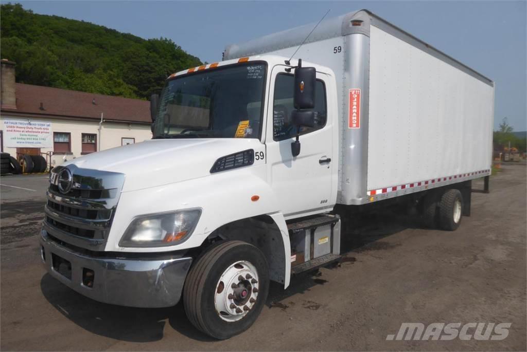 Hino 258 Camiones con caja de remolque