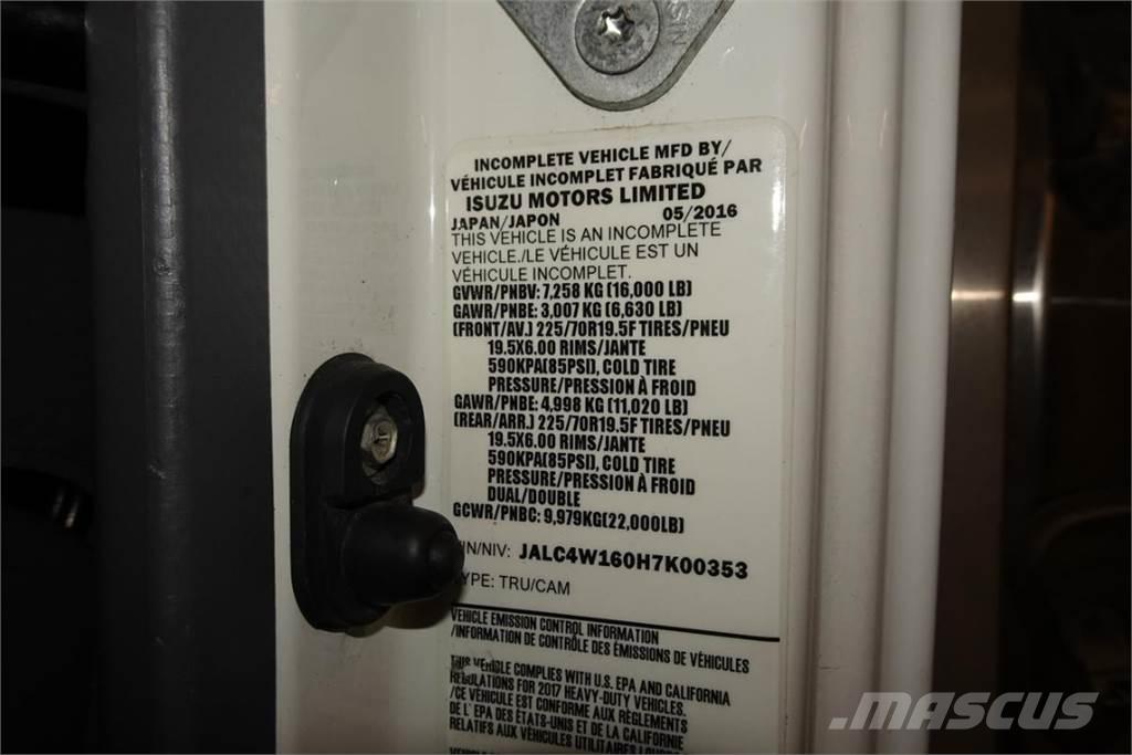 Isuzu NPR Camiones con caja de remolque