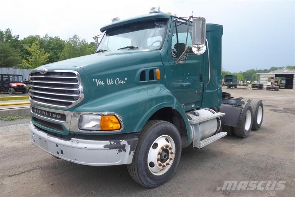 Sterling AT9500 Camiones con chasís y cabina