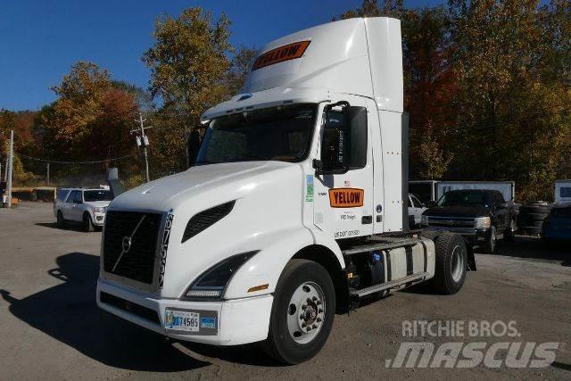 Volvo VNR Camiones con chasís y cabina