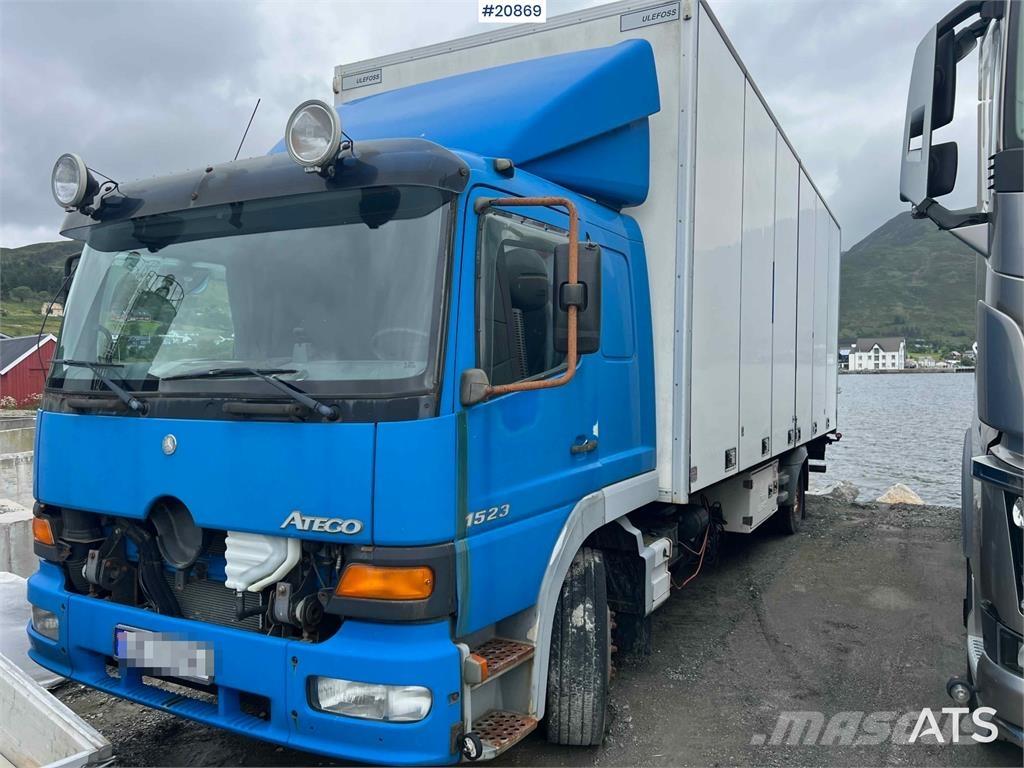 Mercedes-Benz 1523 Camiones con caja de remolque