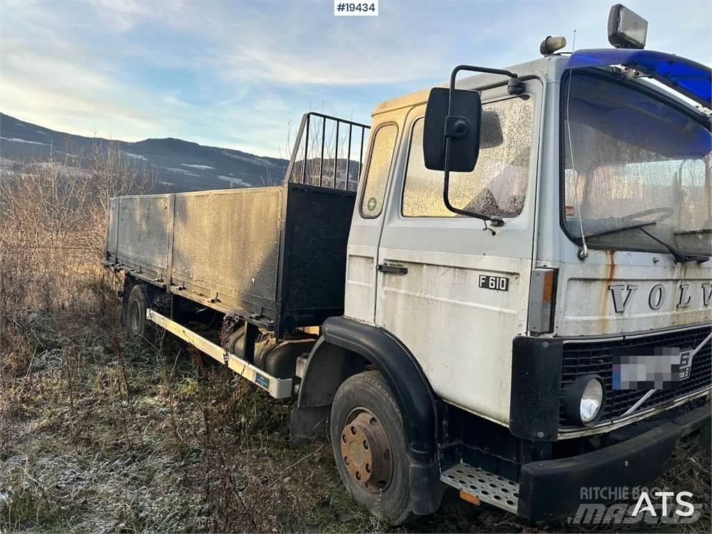 Volvo F610 Camiones de cama baja