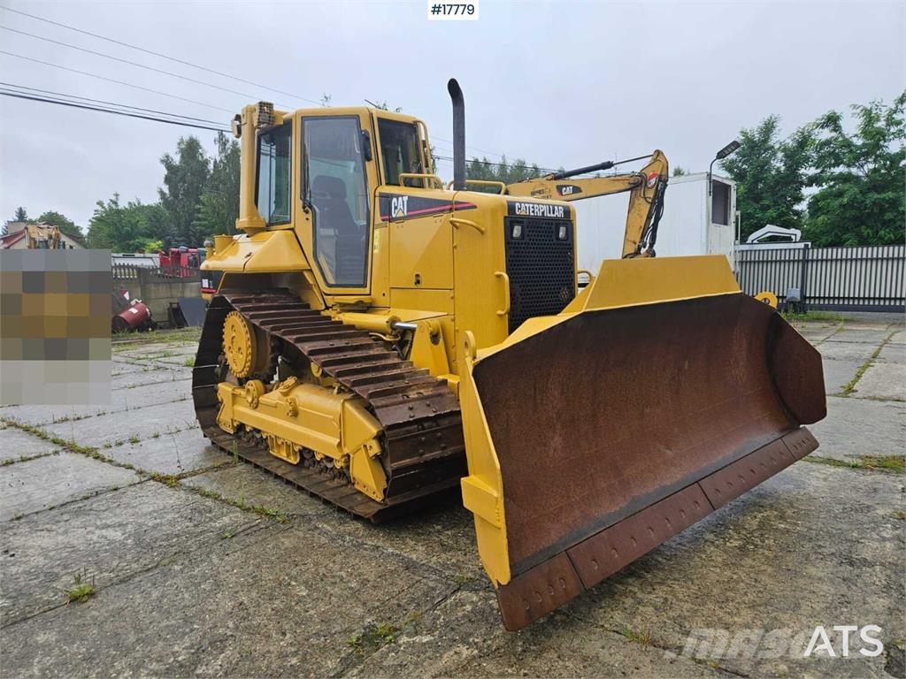 CAT D6NC Buldozer sobre oruga