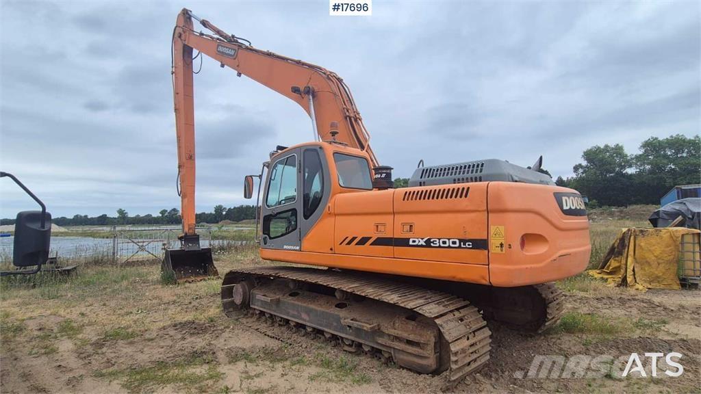 Doosan DX 300 LC Excavadoras sobre orugas