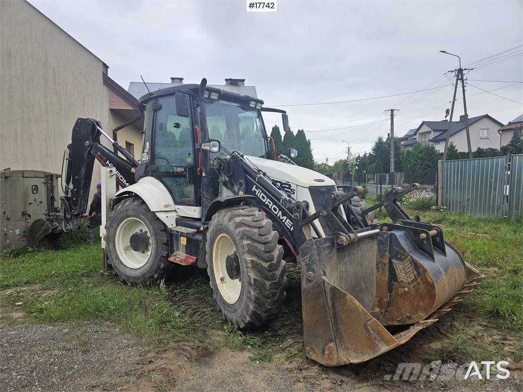 Hidromek HMK 102S Retrocargadoras