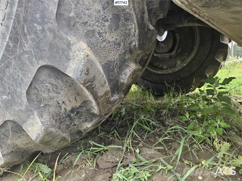 Hidromek HMK 102S Retrocargadoras