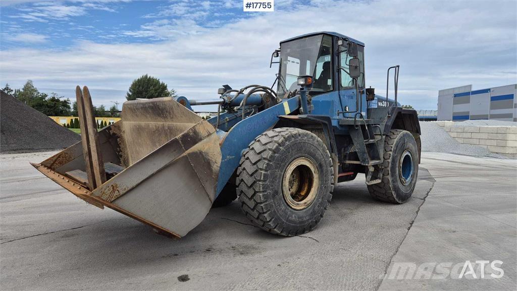 Komatsu WA380-5H Cargadoras sobre ruedas