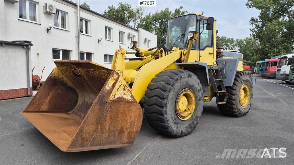 Komatsu WA420-3H Cargadoras sobre ruedas