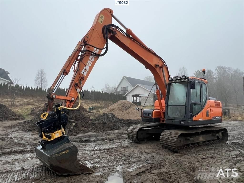 Doosan DX140LC Excavadoras sobre orugas