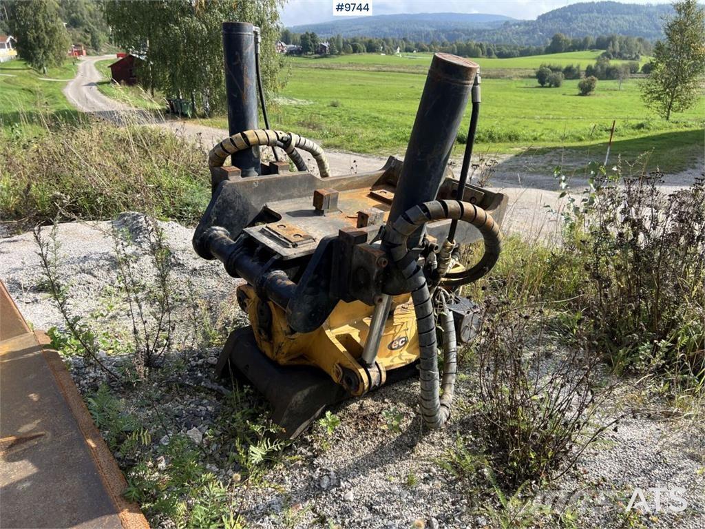 Engcon EC30279 Retroexcavadoras