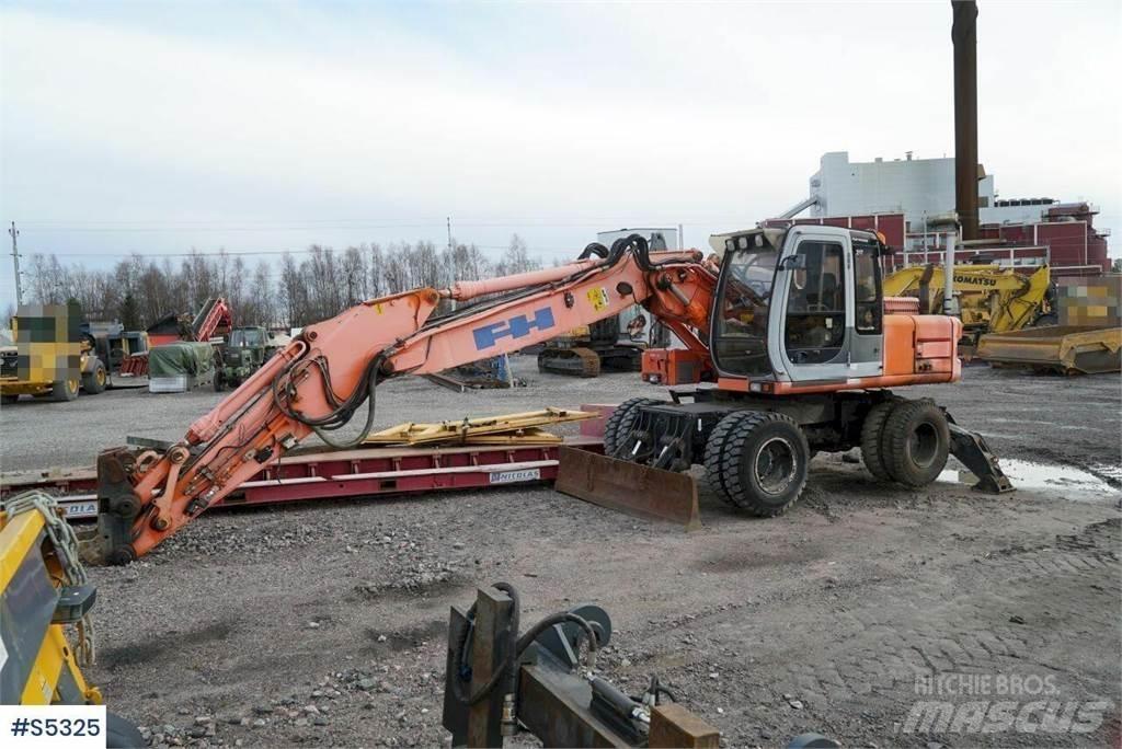 Hitachi EX165W Excavadoras sobre orugas