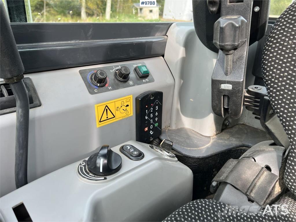 Komatsu PC55MR-5E0 Miniexcavadoras