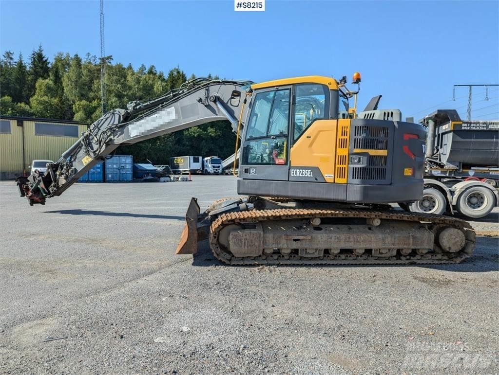 Volvo ECR235EL Excavadoras sobre orugas