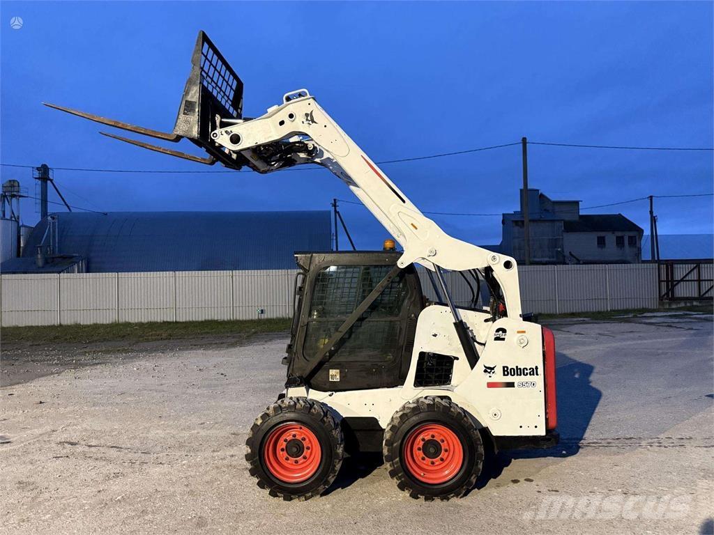 Bobcat S570 Minicargadoras