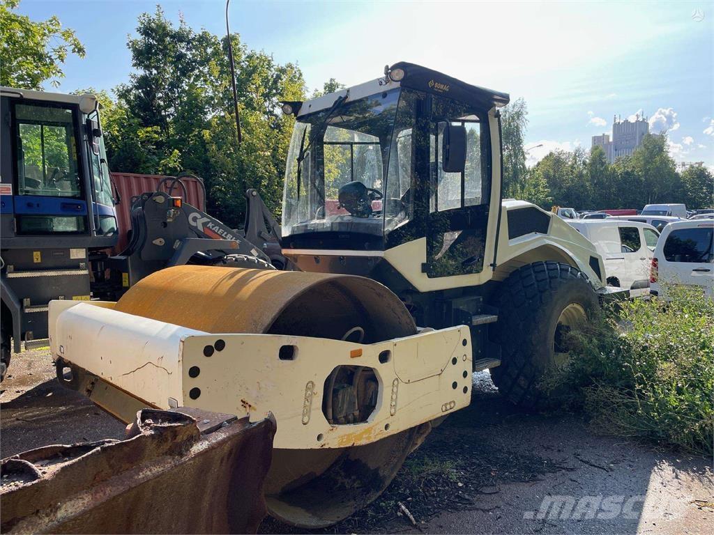 Bomag BW 211-5 Rodillos de un solo tambor