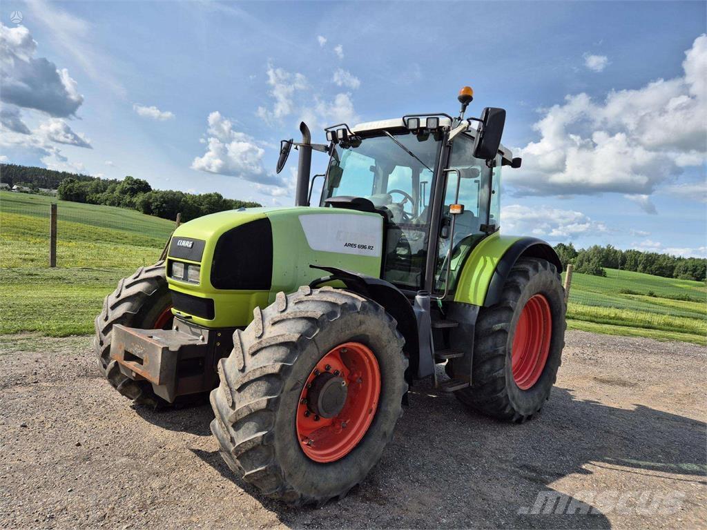 CLAAS ARES 696 RZ Tractores