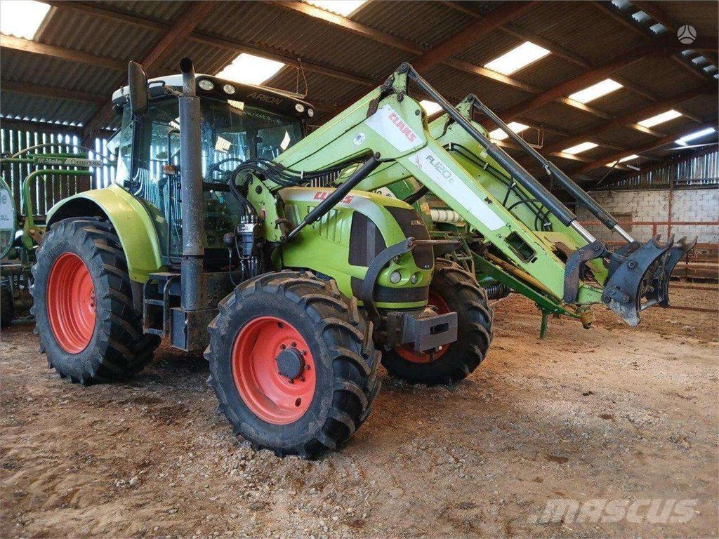 CLAAS Arion 620 Tractores