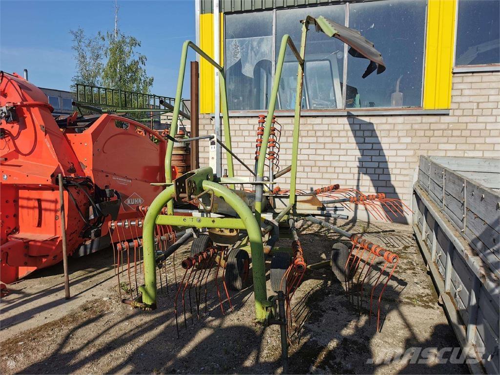 CLAAS Liner 430s Rastrilladoras y rastrilladoras giratorias