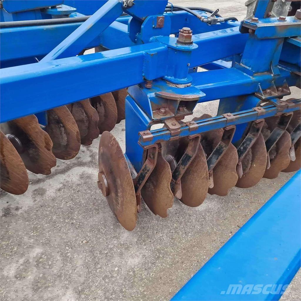 Dal-Bo AXL 44 Arrastradoras para campos