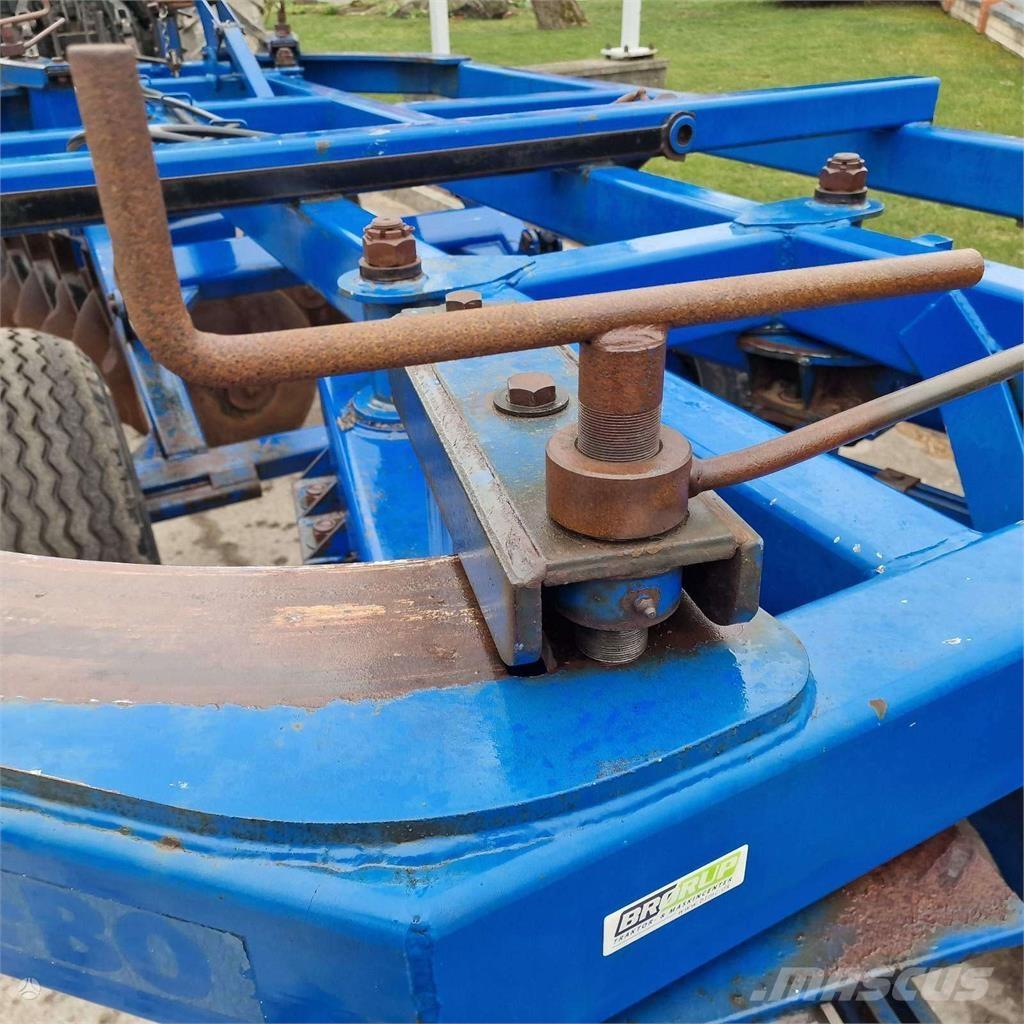 Dal-Bo AXL 44 Arrastradoras para campos