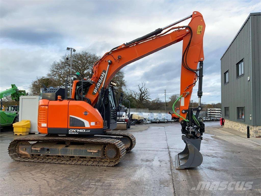 Doosan DX140 LCR Excavadoras sobre orugas