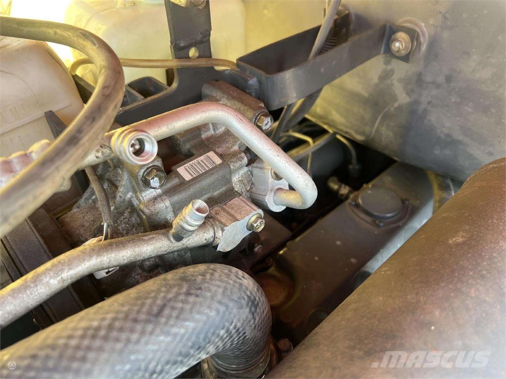 Kubota KL 385 Tractores