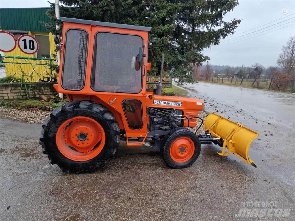 Kubota L245dt Tractores