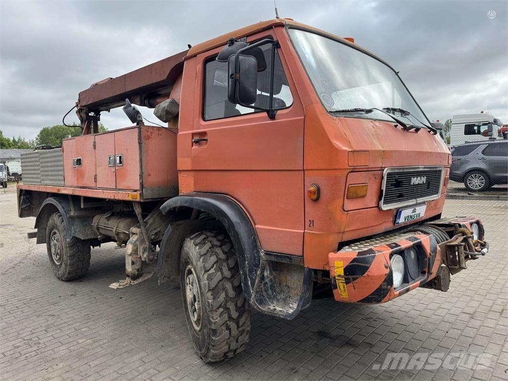 MAN 9.150 4x4 14m. Otros camiones