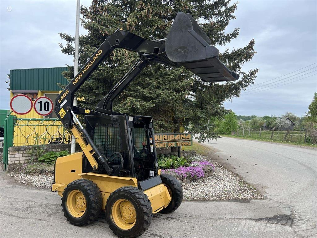 New Holland LX485 Minicargadoras