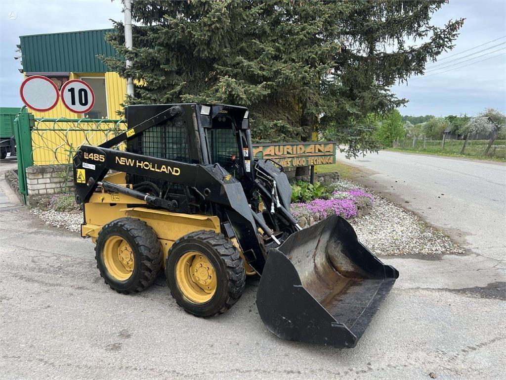 New Holland LX485 Minicargadoras