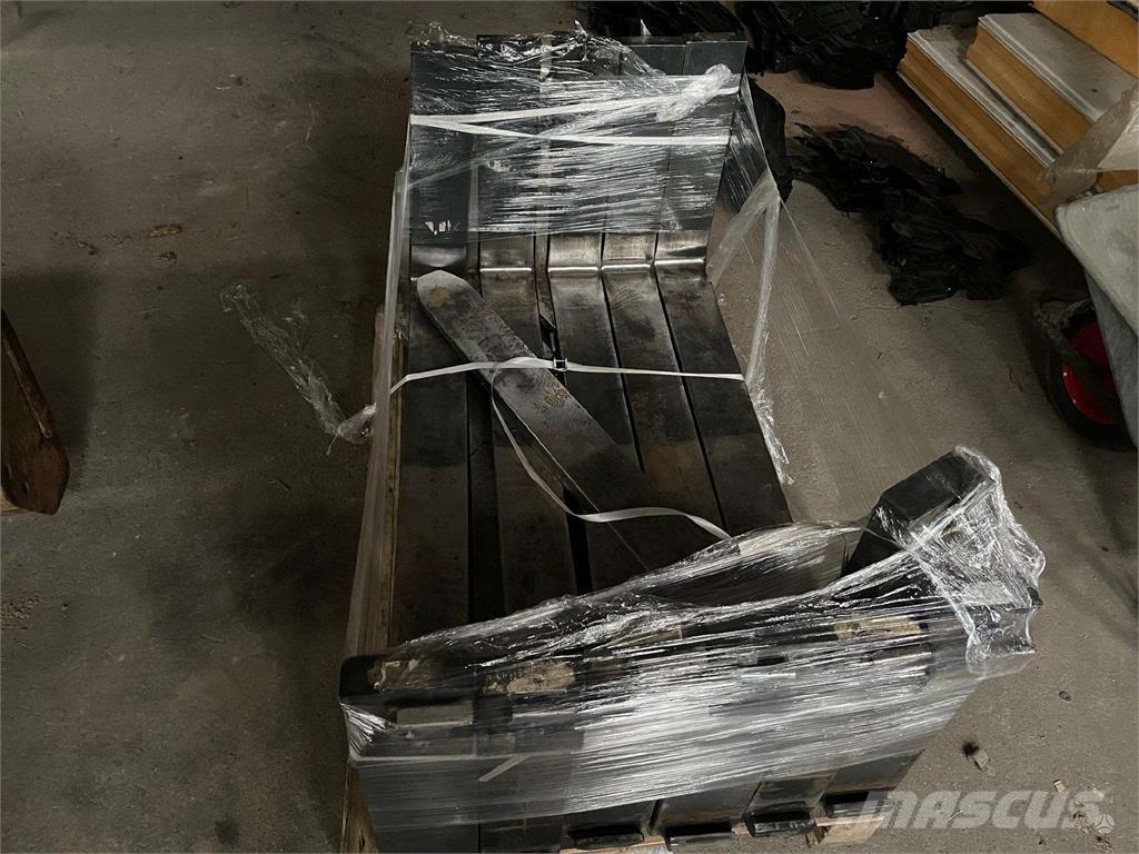 Toyota RRE200 Montacargas - otros