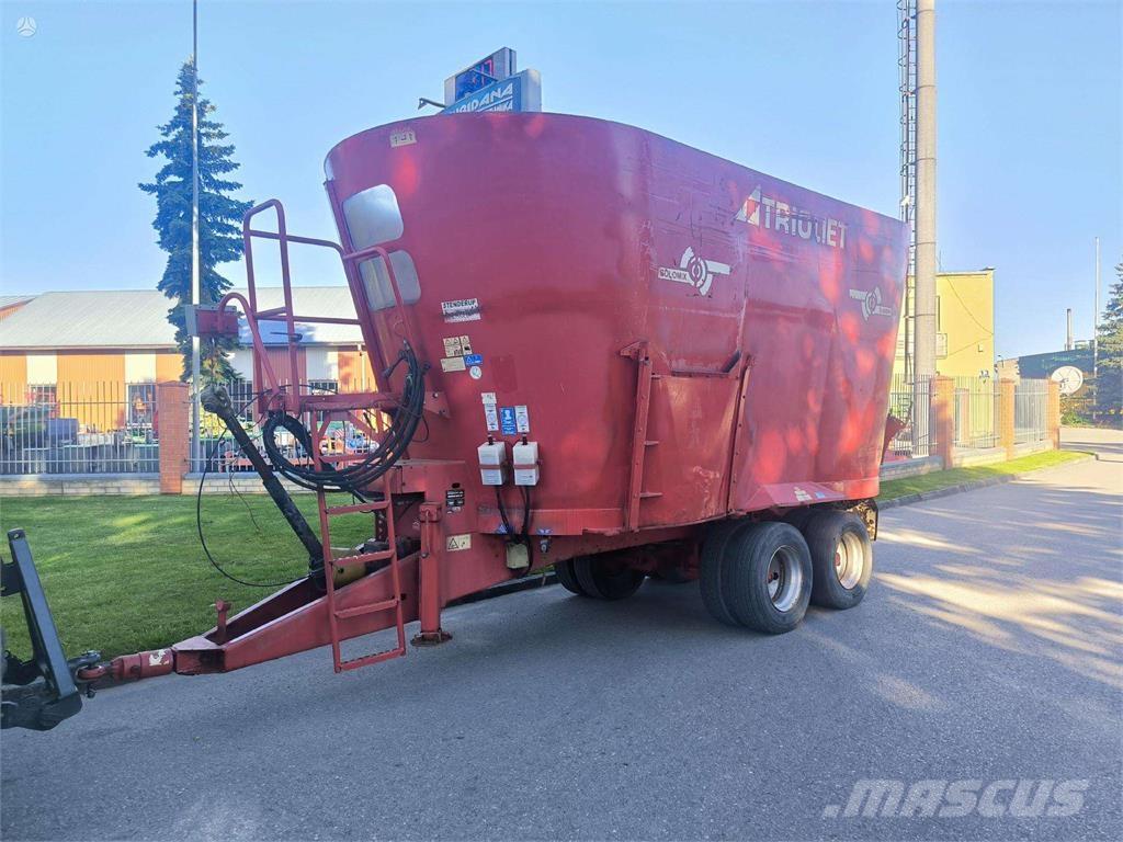 Trioliet sm2-24 Mezcladoras distribuidoras