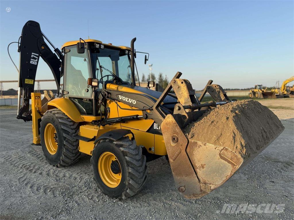 Volvo BL 71 Retrocargadoras