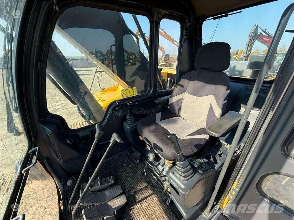 Volvo EC 240 LC Excavadoras sobre orugas