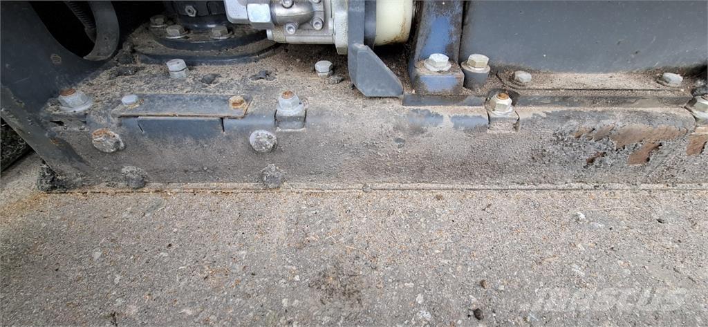 Bomag BF600P-2 Asfaltadoras