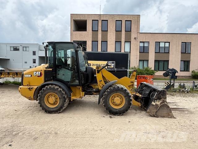 CAT 906 Cargadoras sobre ruedas