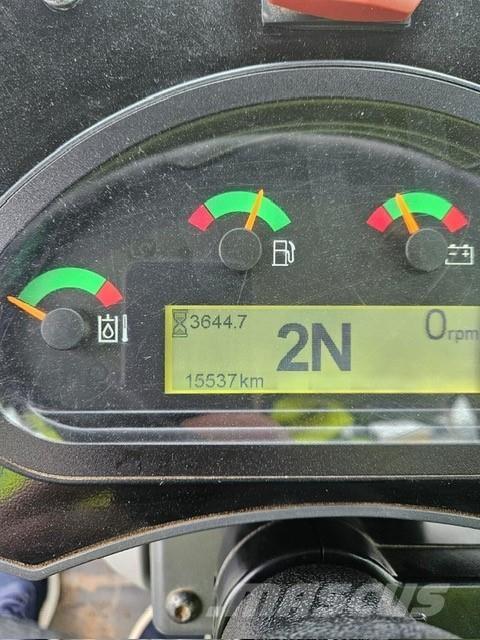 CAT 906 Cargadoras sobre ruedas