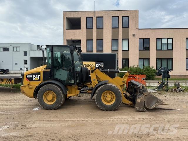 CAT 906M Cargadoras sobre ruedas