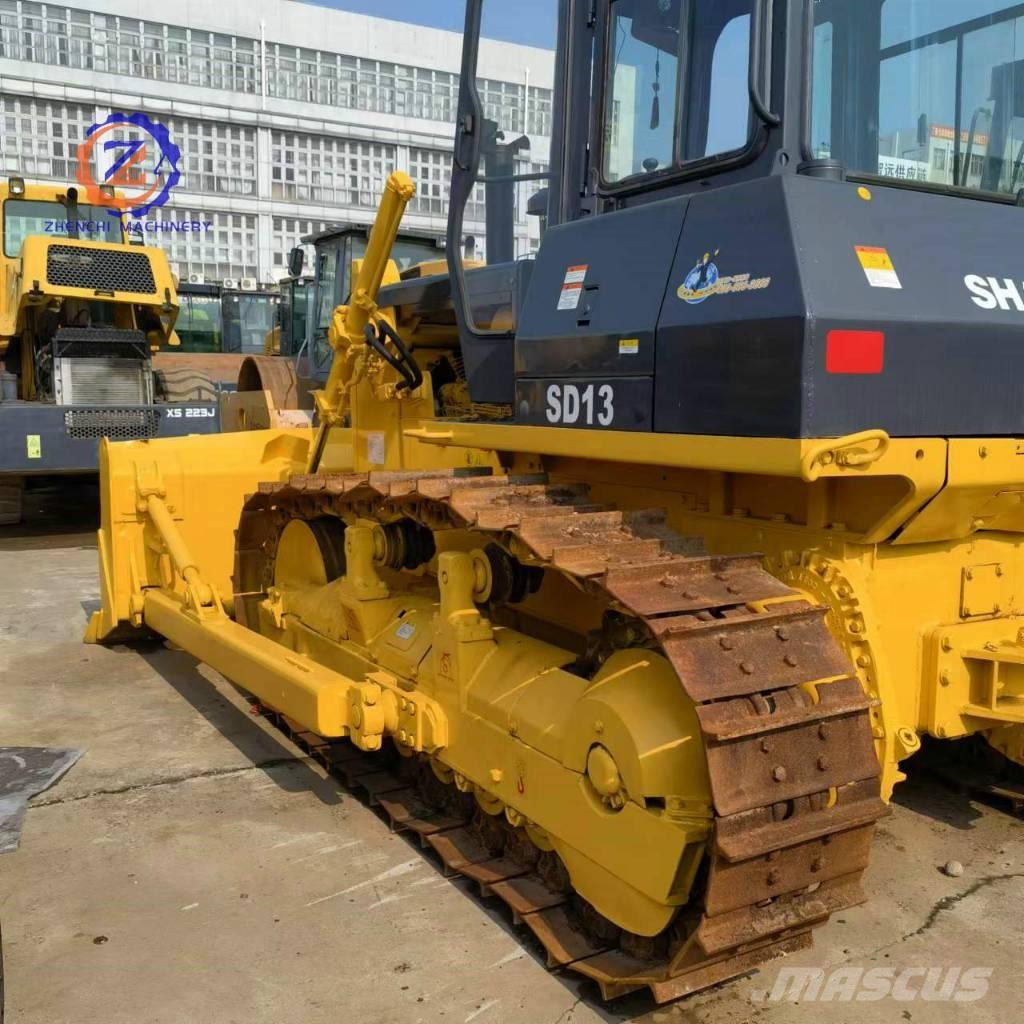 Shantui SD 13 Buldozer sobre oruga