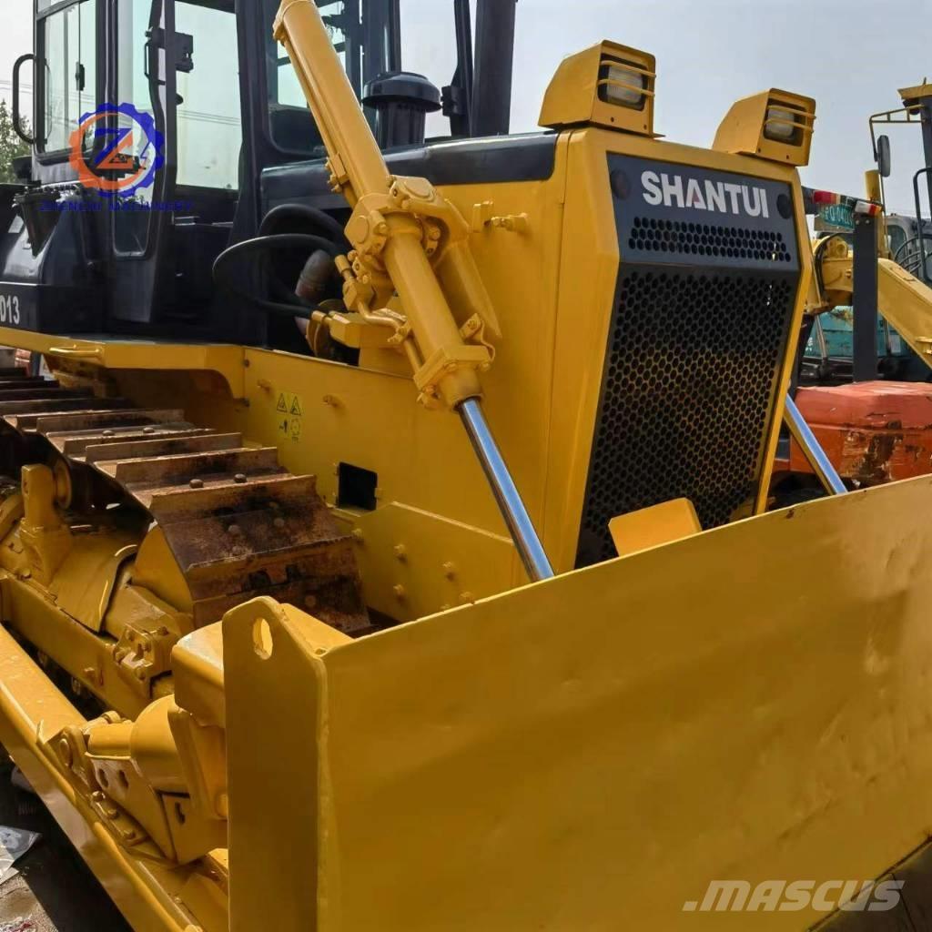 Shantui SD 13 Buldozer sobre oruga