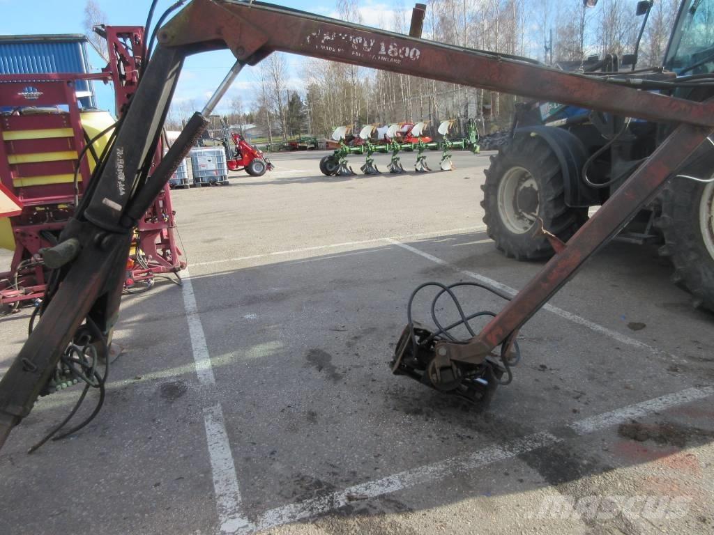 Patu 1800 Grúas y cargadoras