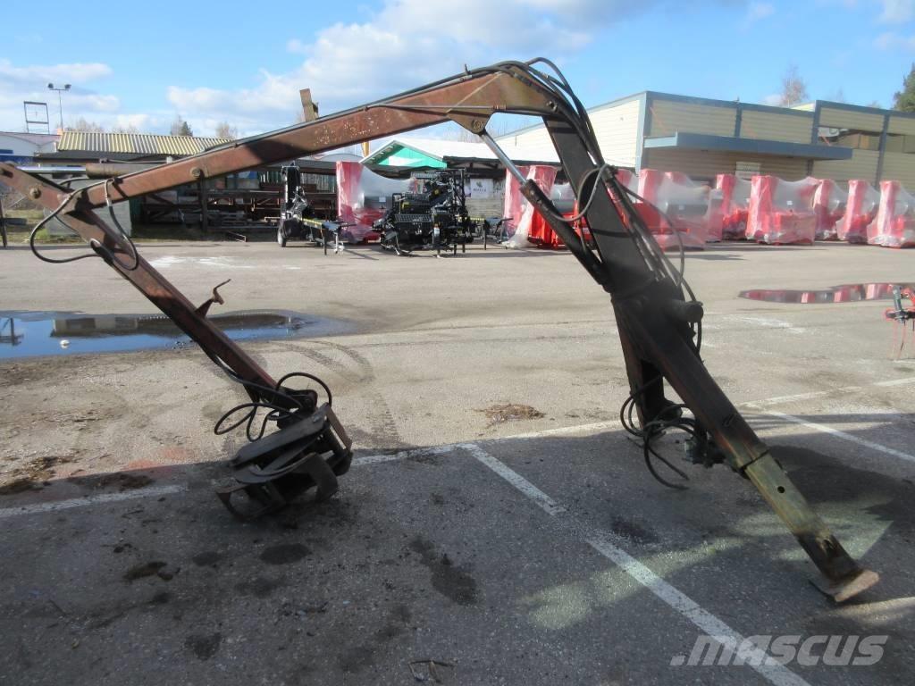 Patu 1800 Grúas y cargadoras