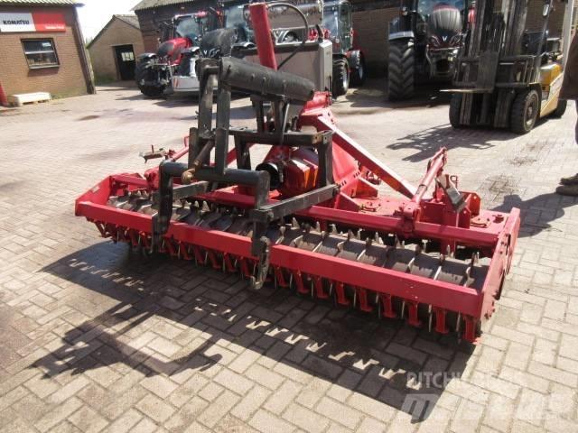 Pegoraro 2800 Gradas vibratorias / rotocultivadoras